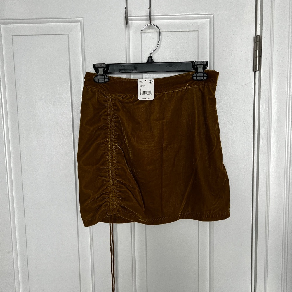 NWT Free People Gold Velvet Skirt | size: 4